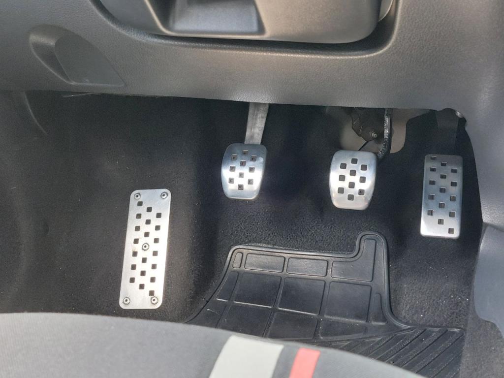 RENAULT Sandero - Foto