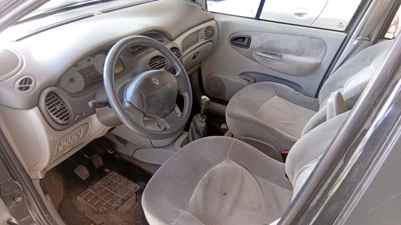 RENAULT Scenic - Foto