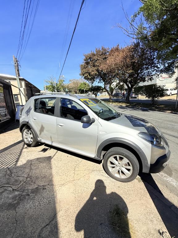 RENAULT Stepway - Foto