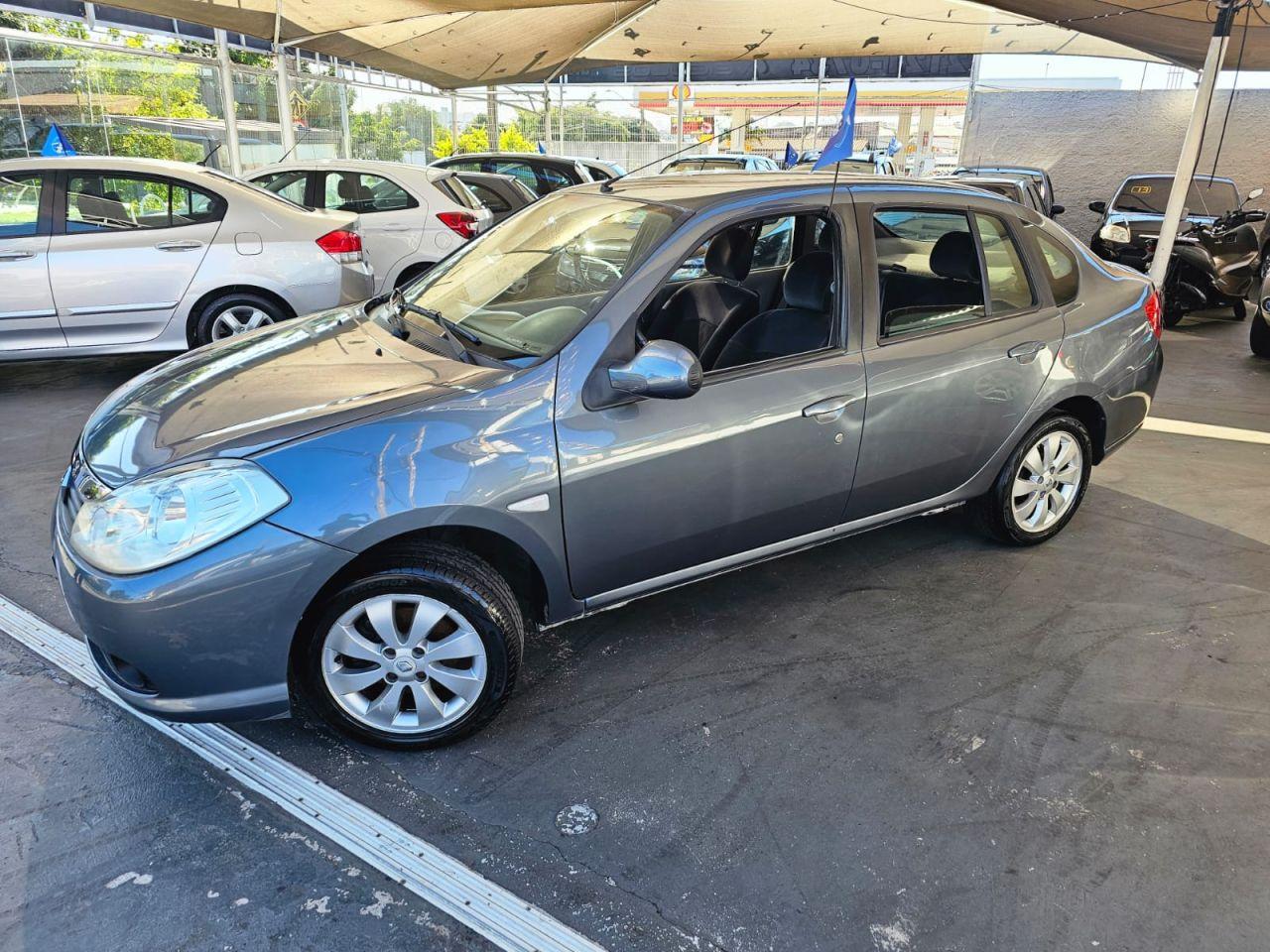RENAULT Symbol - Foto