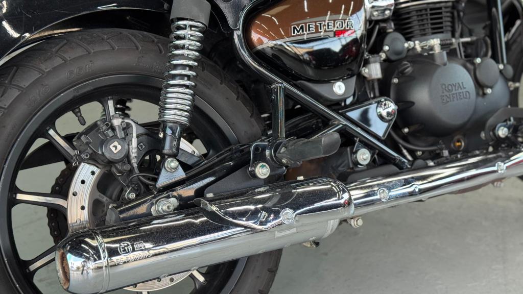 ROYAL ENFIELD Meteor 350 - Foto