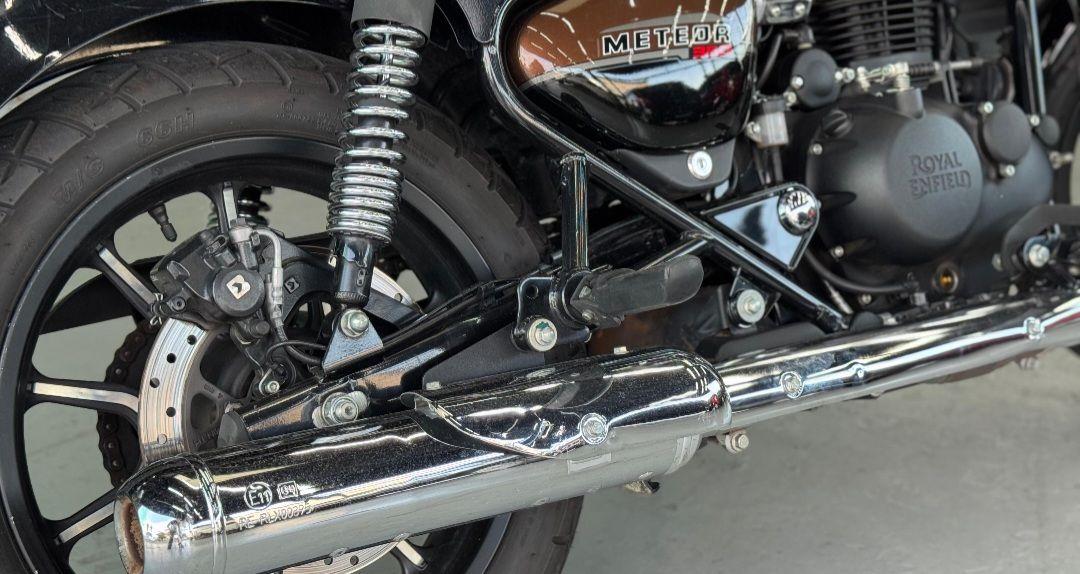 ROYAL ENFIELD Meteor 350 - Foto