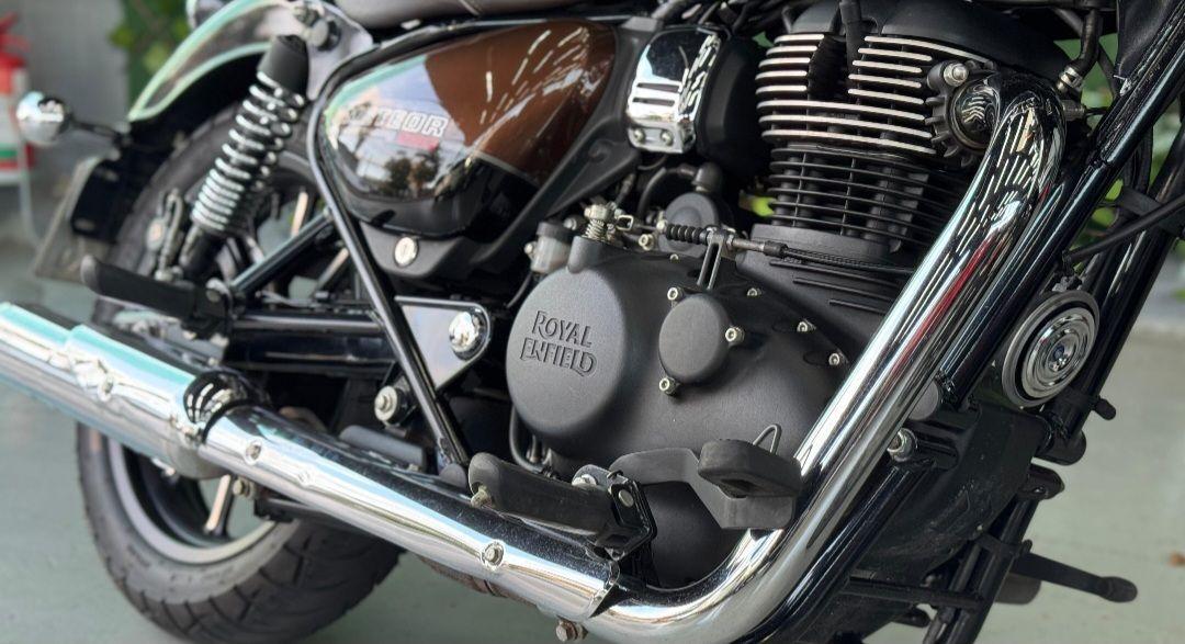 ROYAL ENFIELD Meteor 350 - Foto