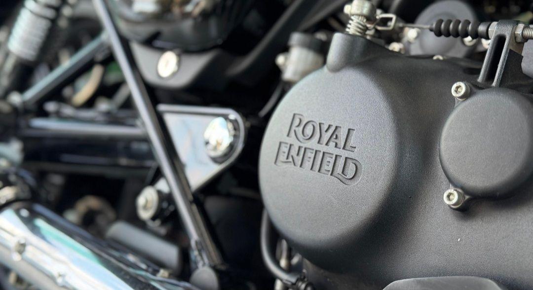 ROYAL ENFIELD Meteor 350 - Foto