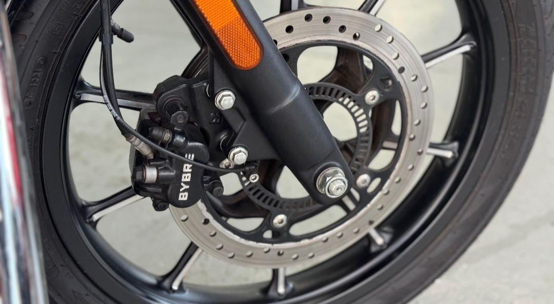 ROYAL ENFIELD Meteor 350 - Foto