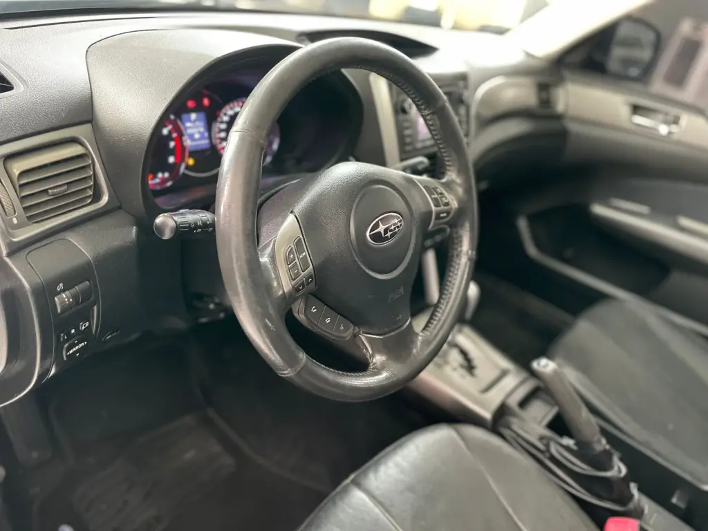 SUBARU Forester - Foto