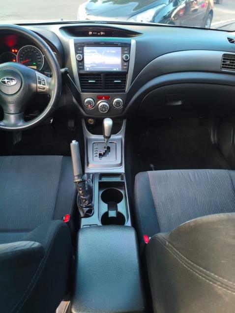 SUBARU Impreza Hatch - Foto