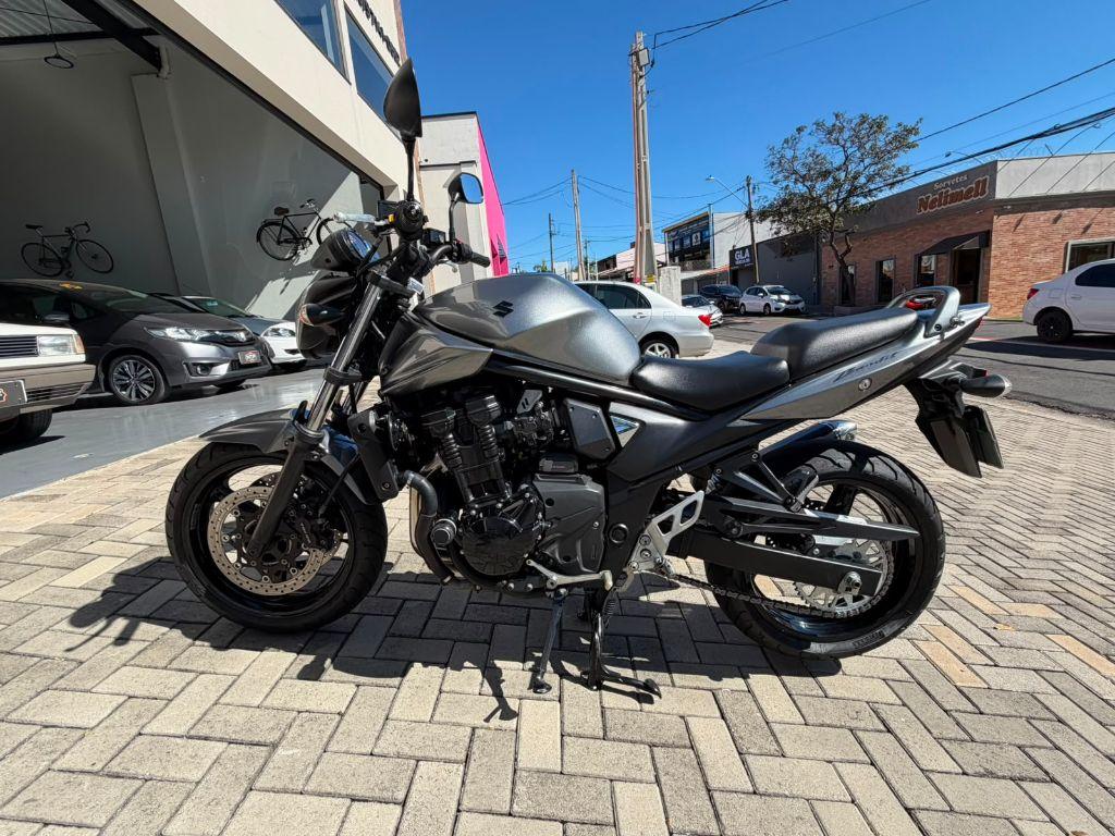 SUZUKI Bandit 650 - Foto