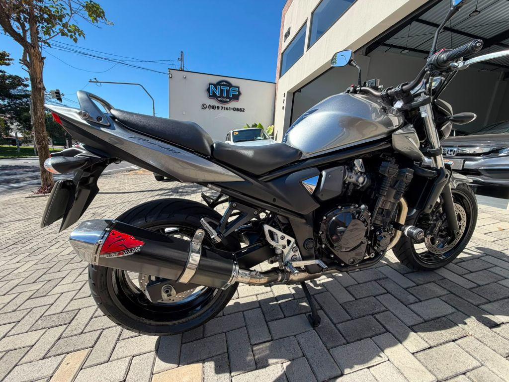SUZUKI Bandit 650 - Foto
