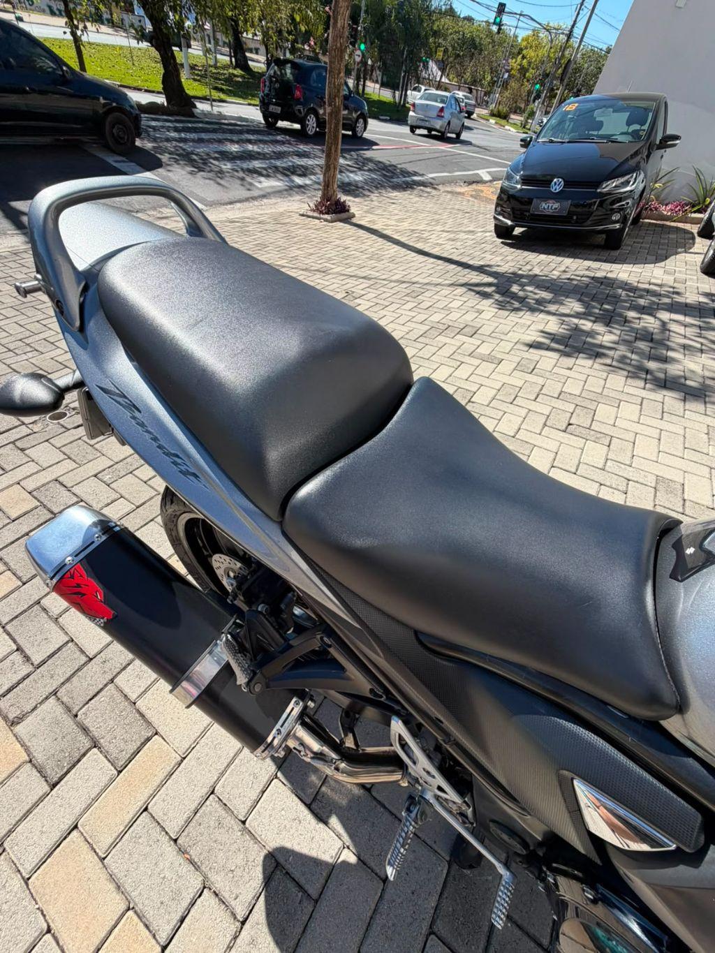 SUZUKI Bandit 650 - Foto