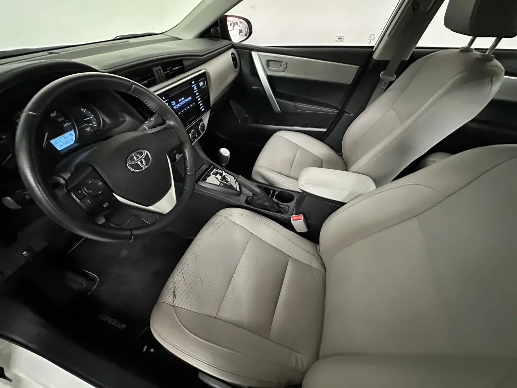 TOYOTA Corolla - Foto