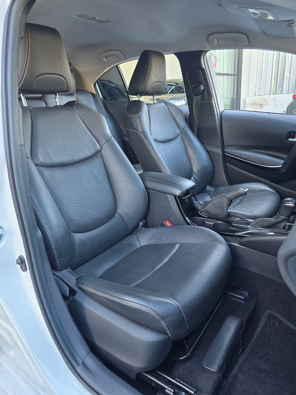 TOYOTA Corolla - Foto