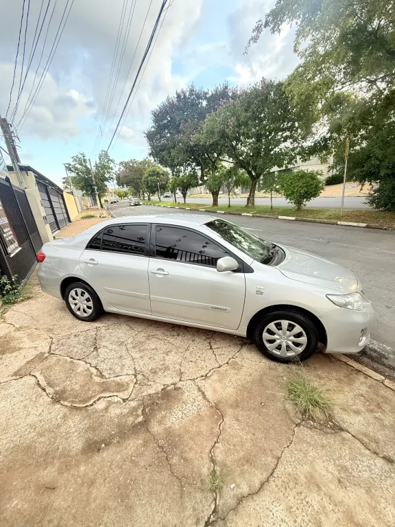 TOYOTA Corolla - Foto