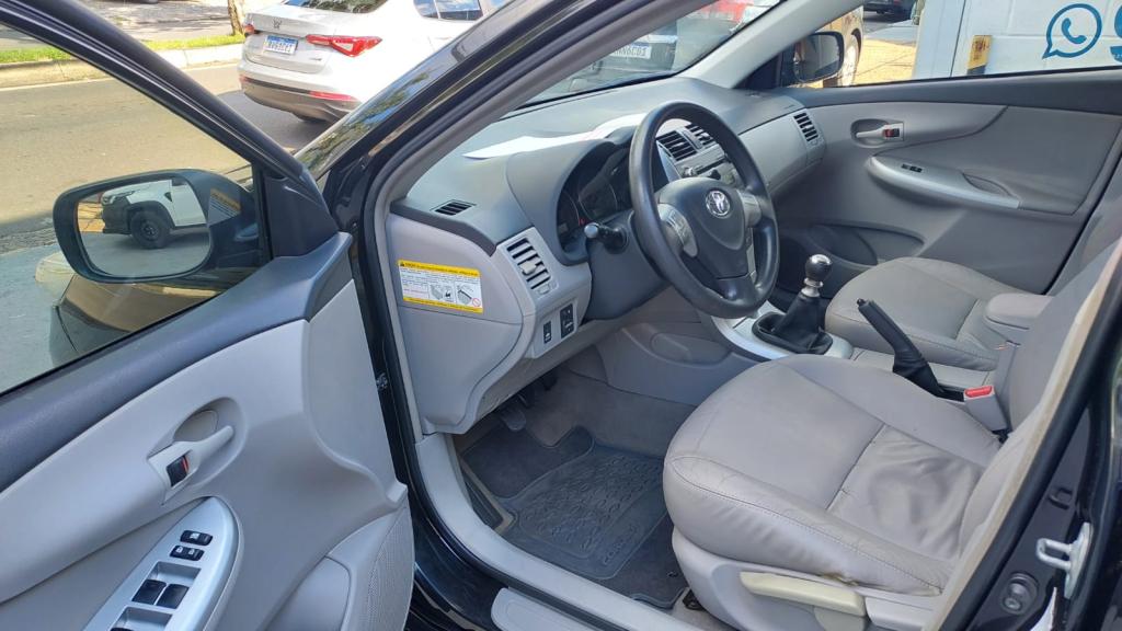 TOYOTA Corolla - Foto