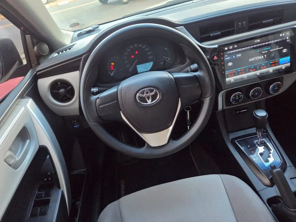 TOYOTA Corolla - Foto