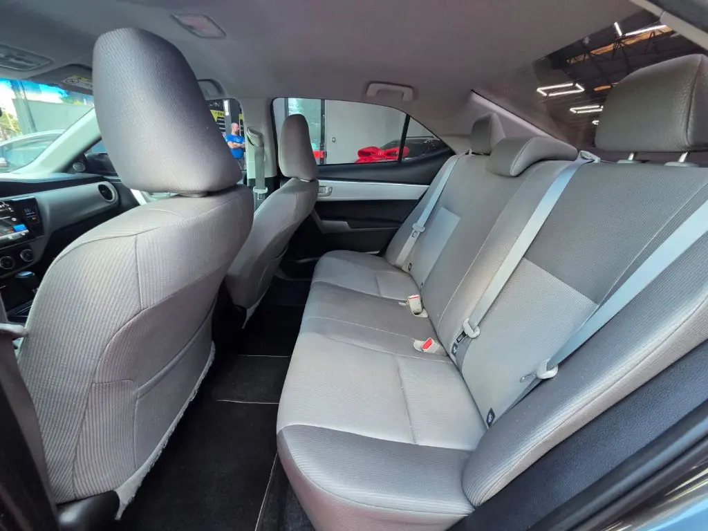 TOYOTA Corolla - Foto