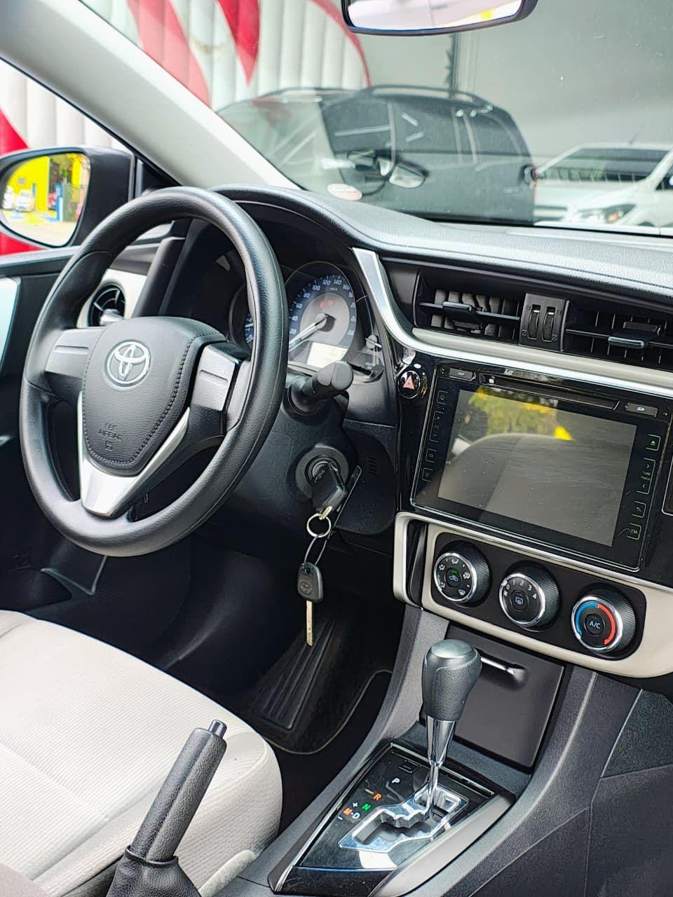 TOYOTA Corolla - Foto