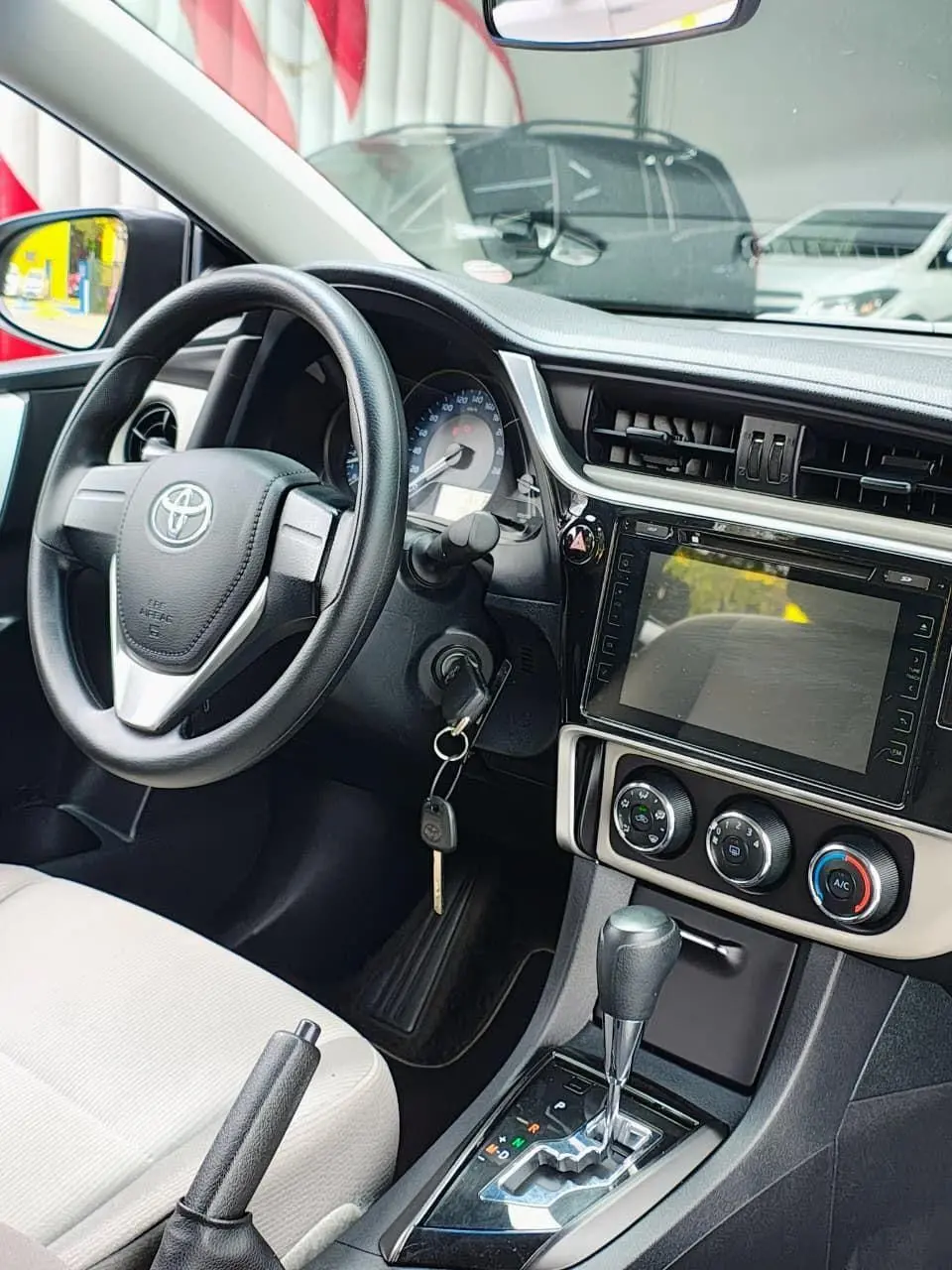 TOYOTA Corolla - Foto