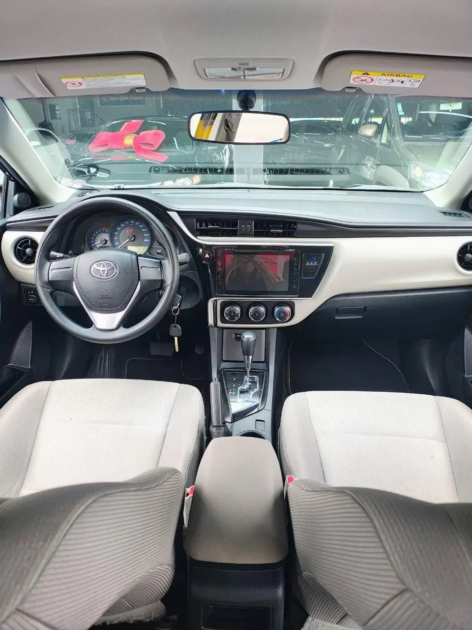 TOYOTA Corolla - Foto