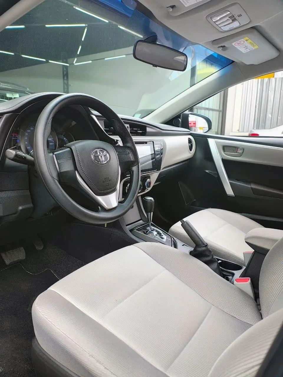 TOYOTA Corolla - Foto