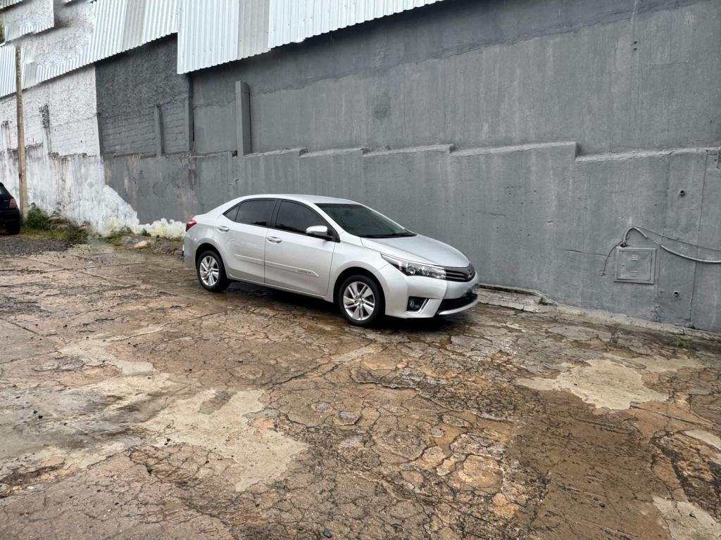 TOYOTA Corolla - Foto