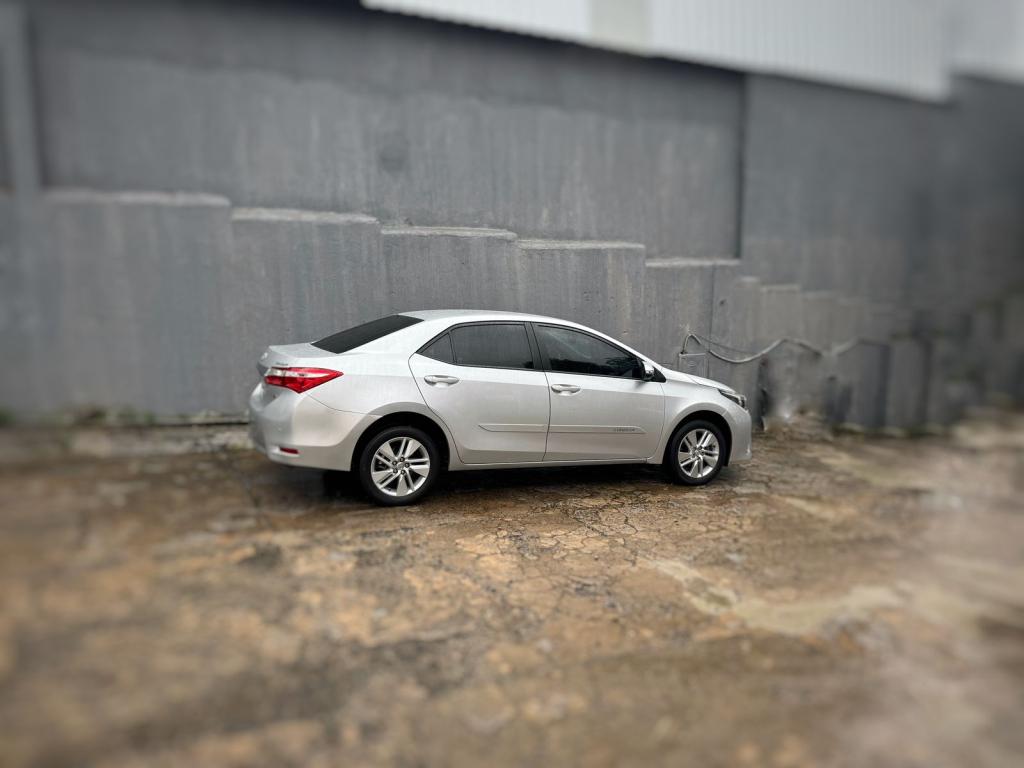 TOYOTA Corolla - Foto