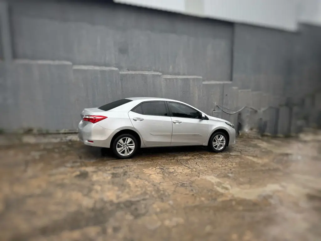 TOYOTA Corolla - Foto