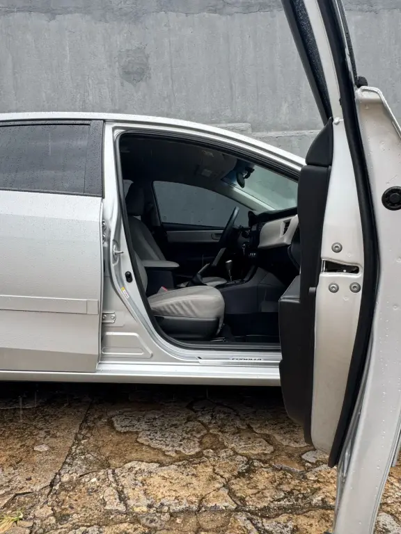 TOYOTA Corolla - Foto