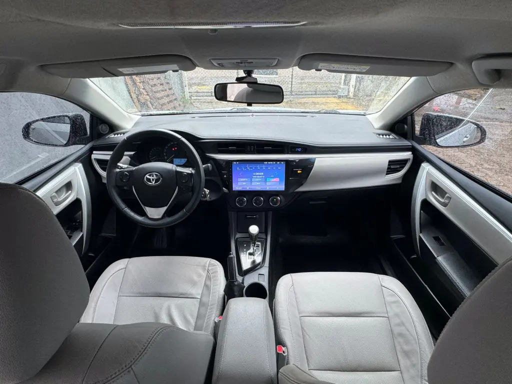 TOYOTA Corolla - Foto