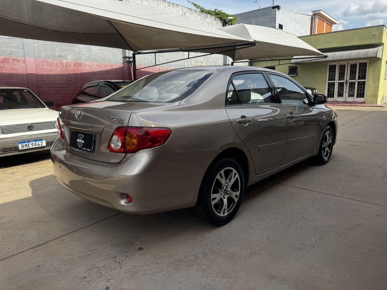 TOYOTA Corolla - Foto