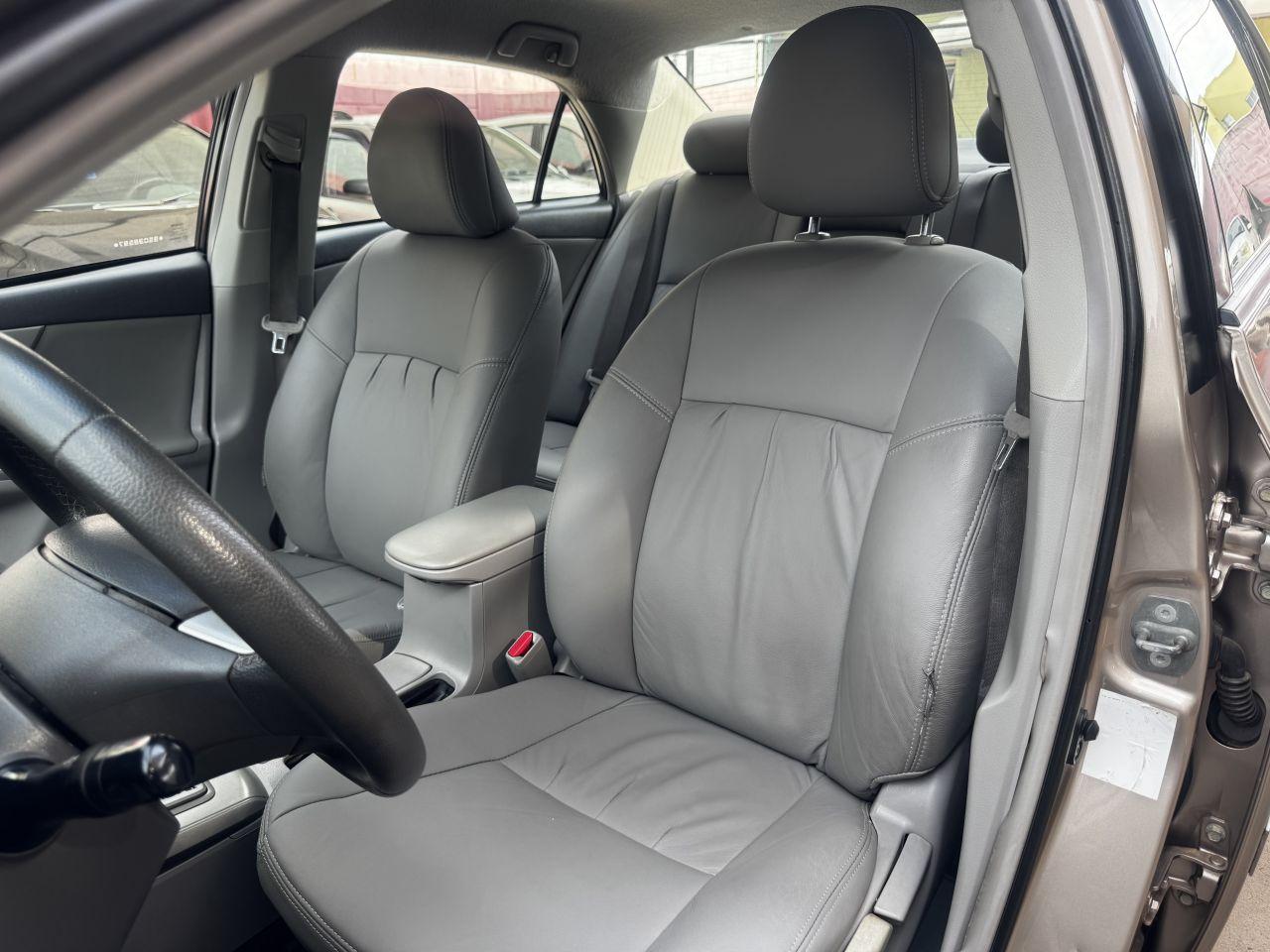 TOYOTA Corolla - Foto