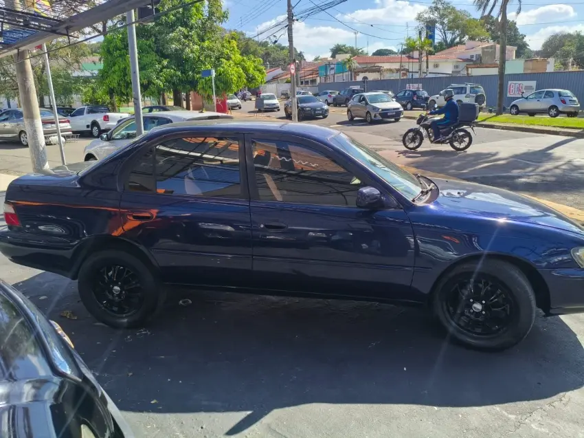 TOYOTA Corolla - Foto