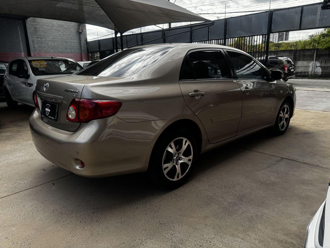 TOYOTA Corolla - Foto