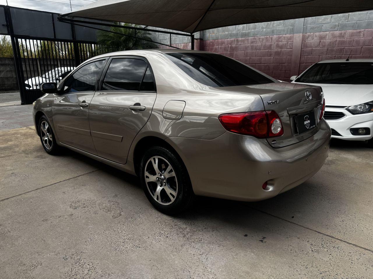 TOYOTA Corolla - Foto