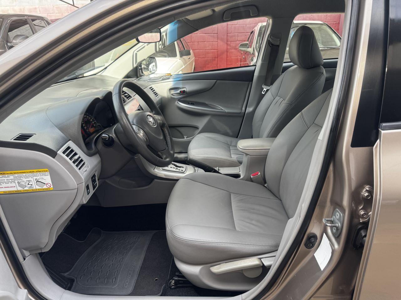 TOYOTA Corolla - Foto