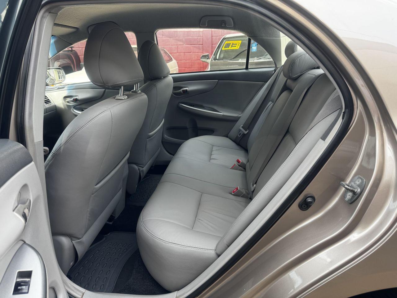 TOYOTA Corolla - Foto