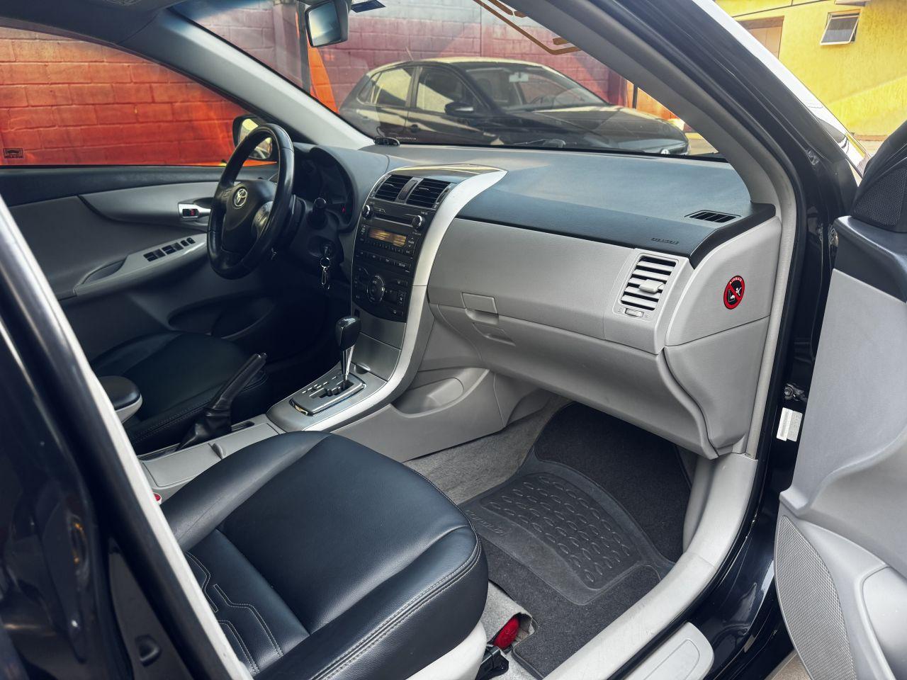 TOYOTA Corolla - Foto