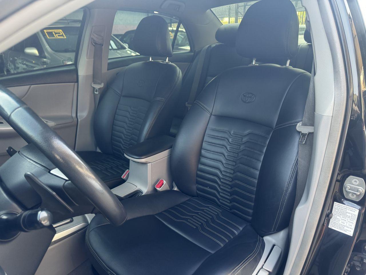 TOYOTA Corolla - Foto