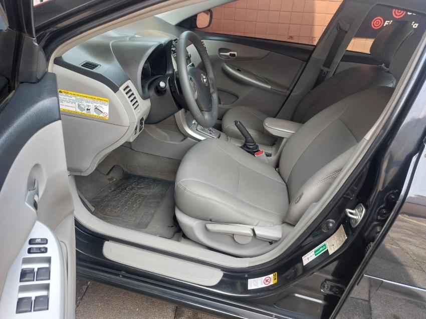 TOYOTA Corolla - Foto