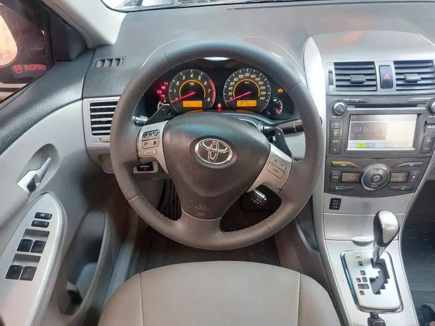 TOYOTA Corolla - Foto