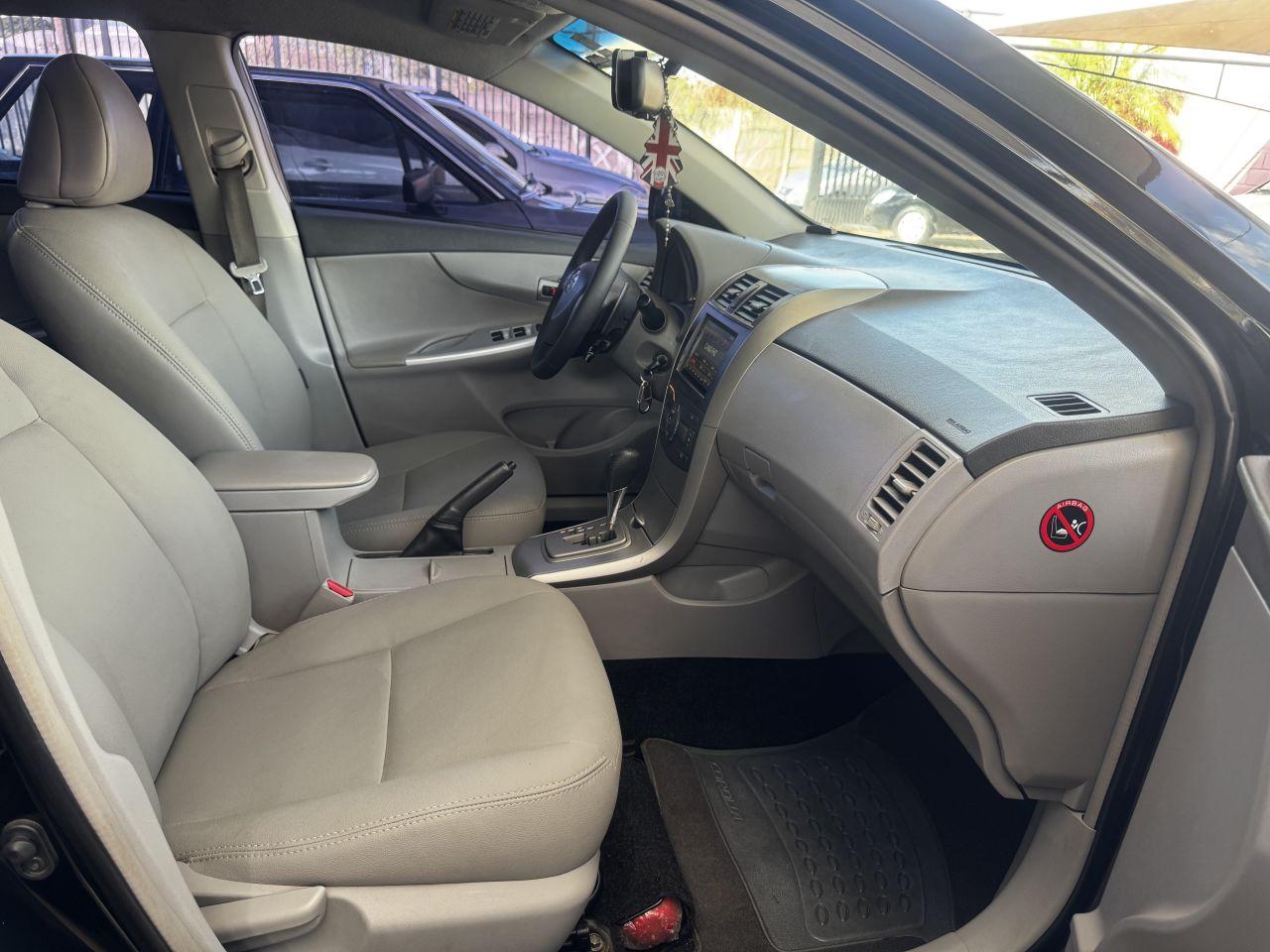 TOYOTA Corolla - Foto