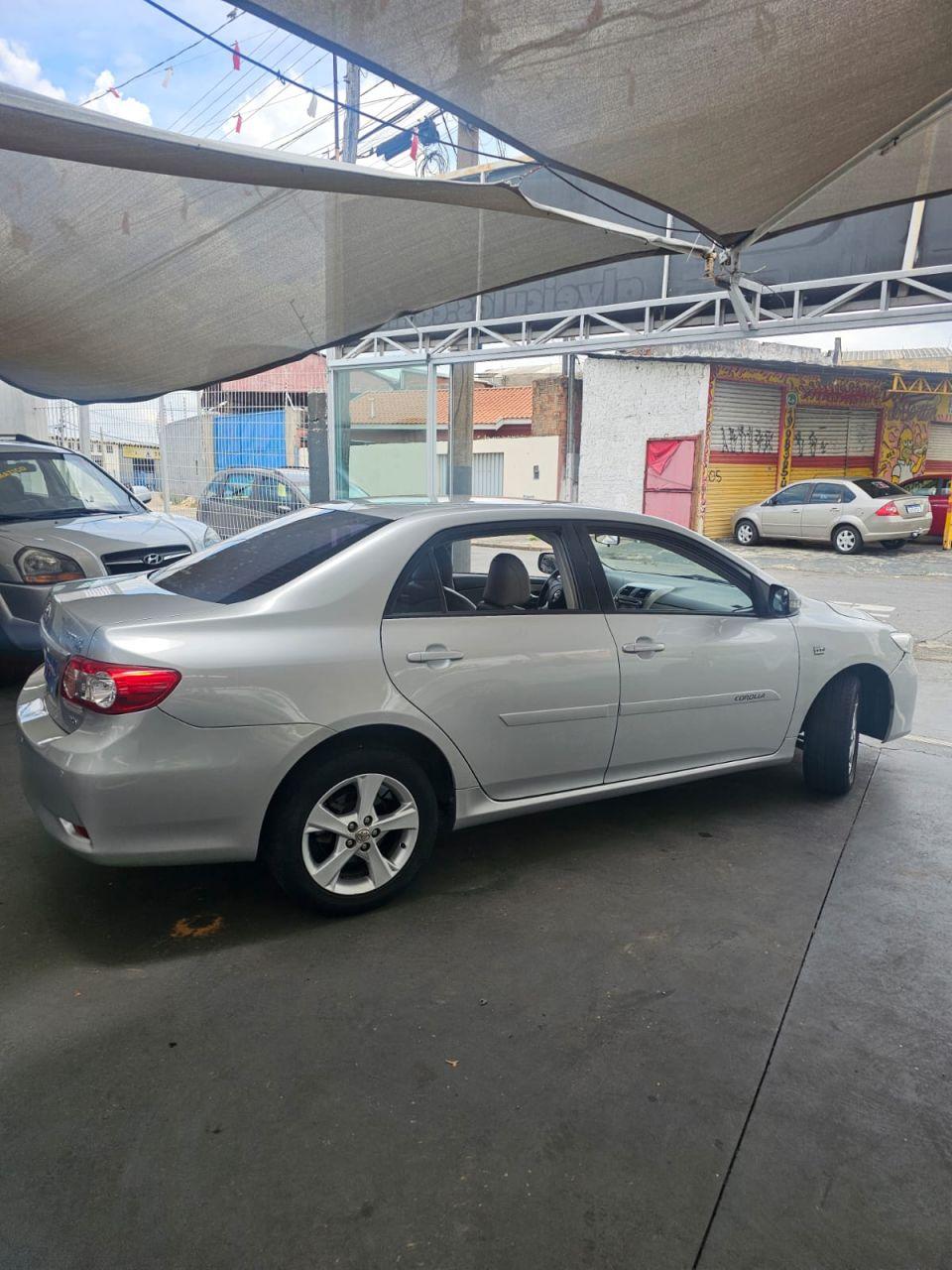 TOYOTA Corolla - Foto