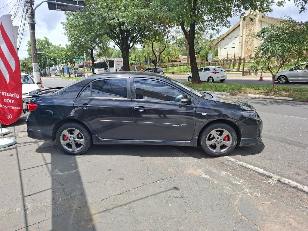 TOYOTA Corolla - Foto