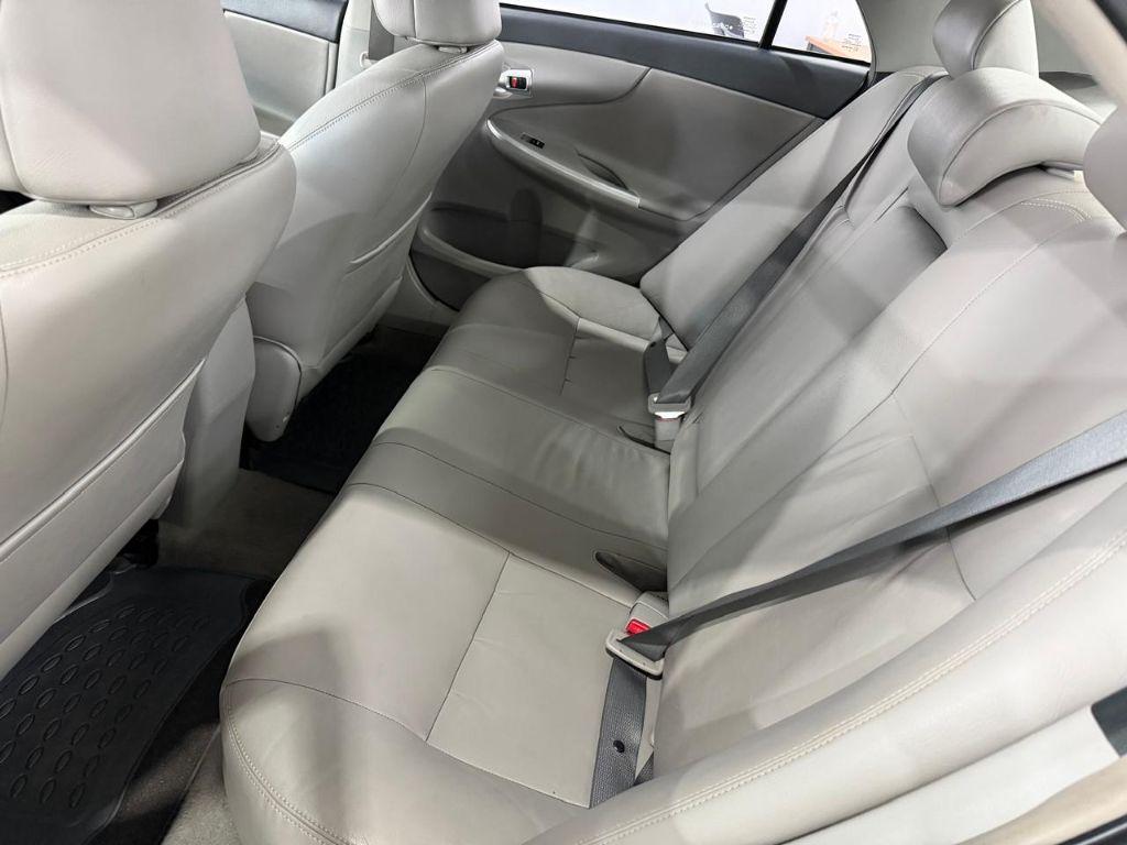 TOYOTA Corolla - Foto