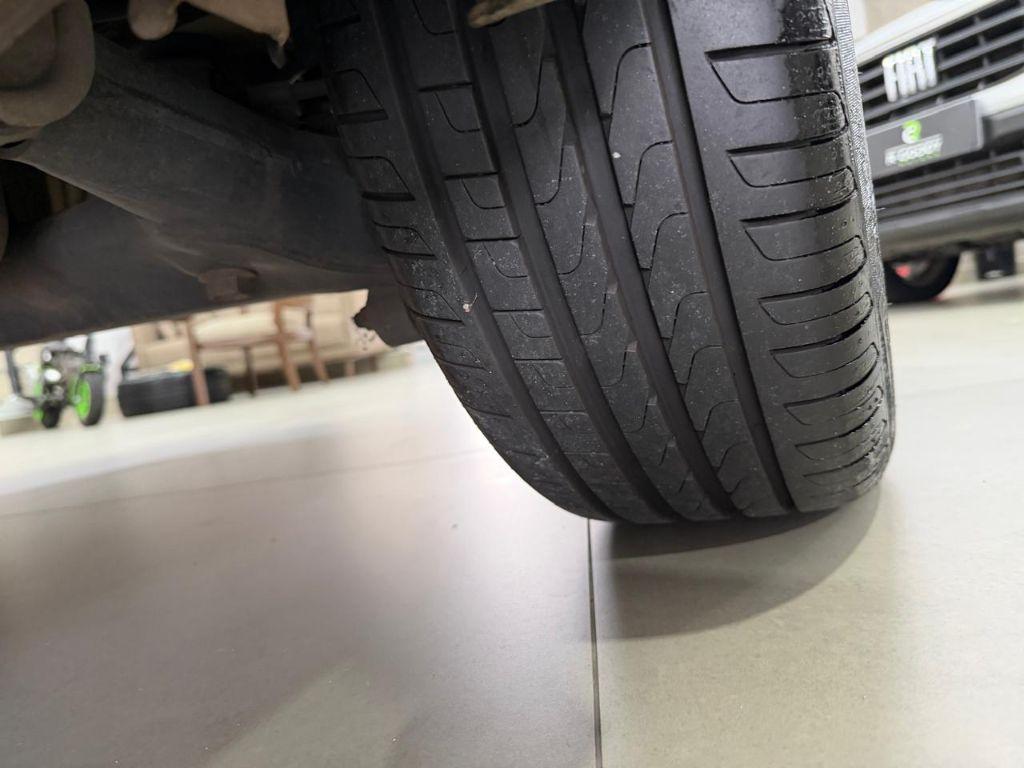 TOYOTA Corolla - Foto