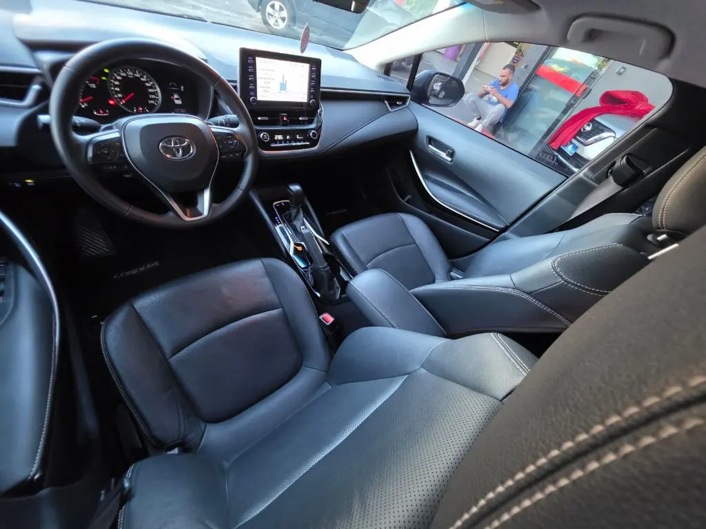 TOYOTA Corolla - Foto