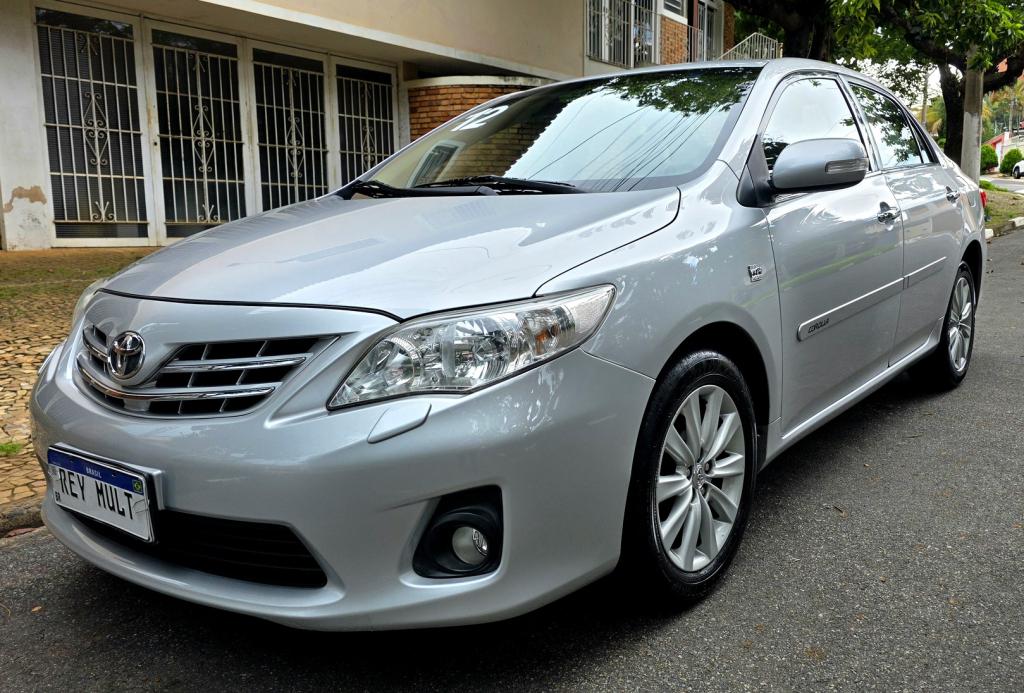 TOYOTA Corolla - Foto