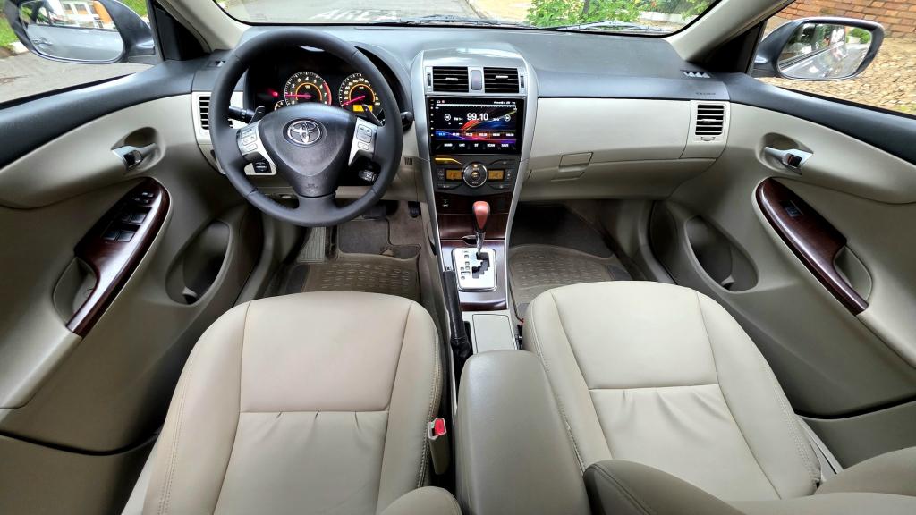 TOYOTA Corolla - Foto