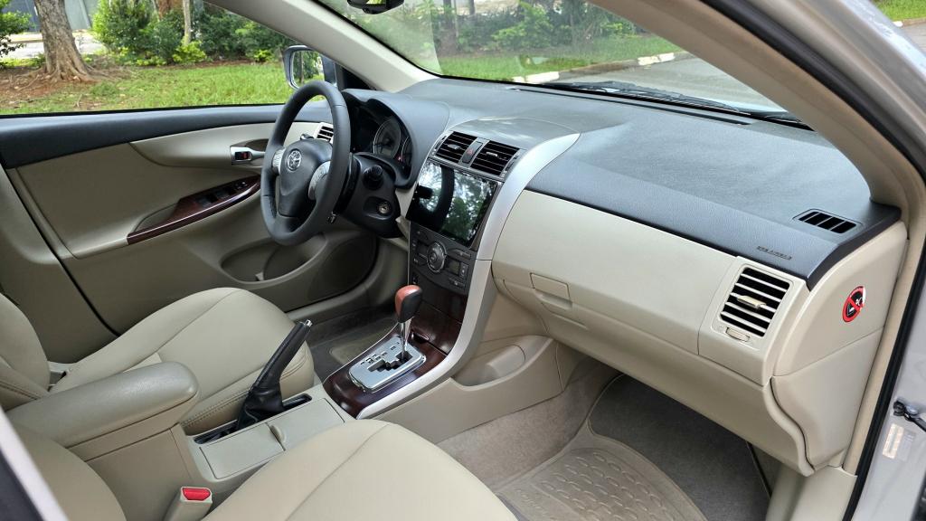 TOYOTA Corolla - Foto