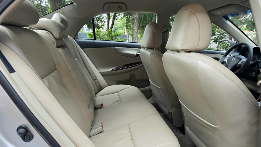 TOYOTA Corolla - Foto